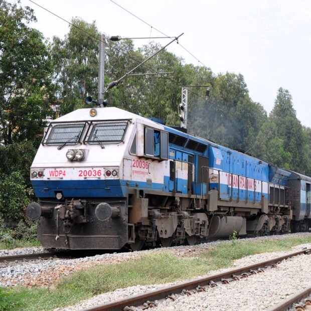 railway uts app, suburban section, distance, tickets, ടിക്കറ്റുകള്‍, റെയില്‍വേ യുടിഎസ് ആപ്പ്, ദൂരം