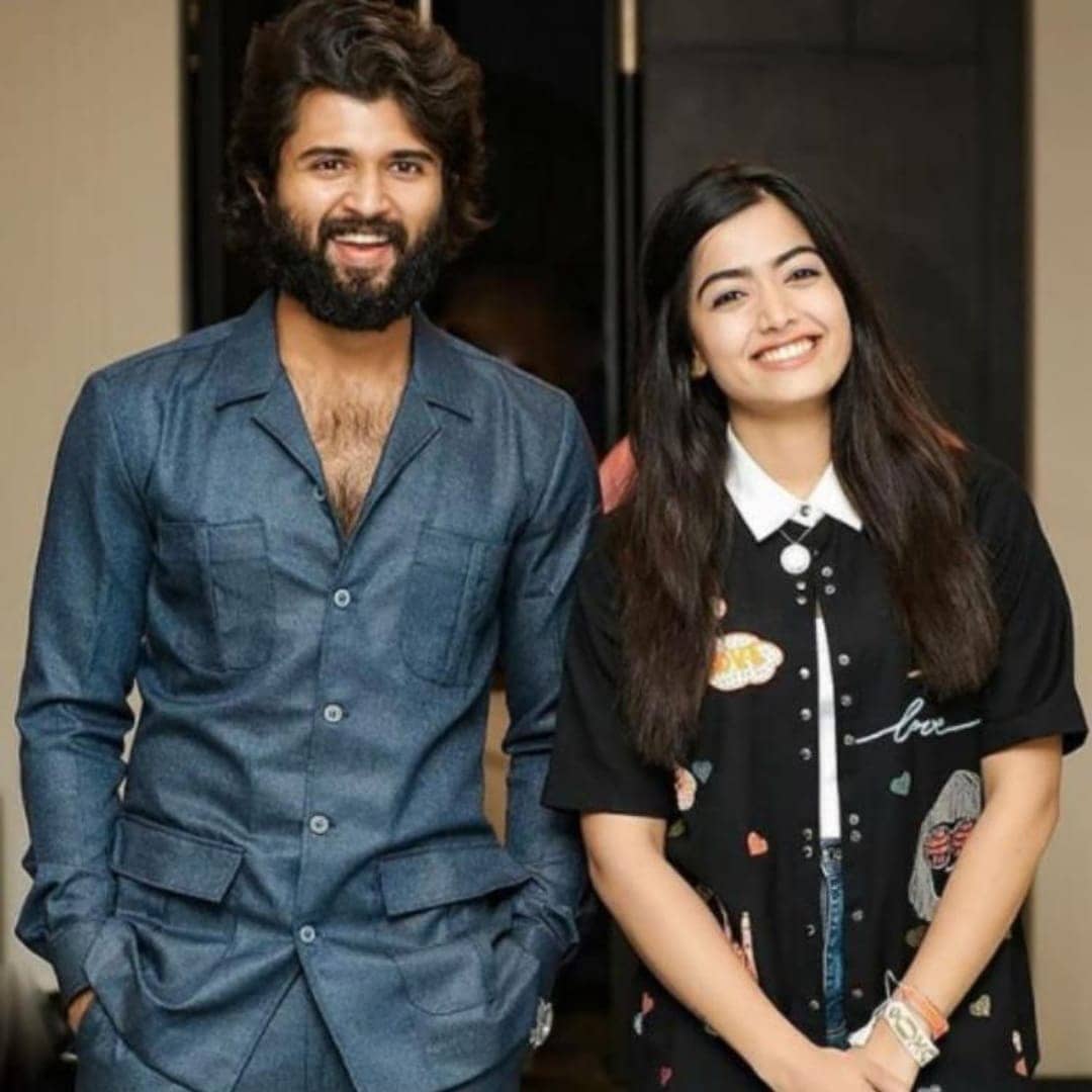  പ്രണയത്തെ കുറിച്ചോ വിവാഹത്തെ കുറിച്ചോ വിജയും രശ്മികയും തുറന്നു പറഞ്ഞില്ലെങ്കിലും താരവിവാഹം ഉടൻ ഉണ്ടാകുമോ എന്ന കാത്തിരിപ്പിലാണ് ആരാധകർ. (image: Instagram)