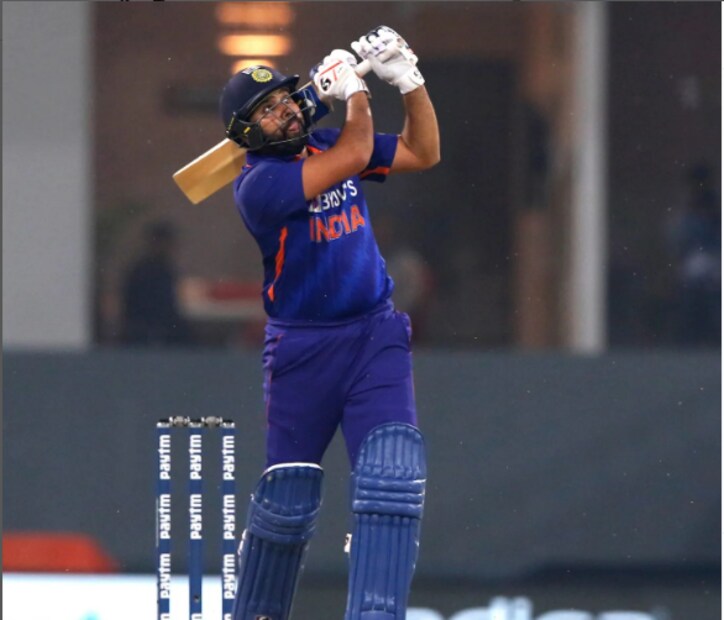 India national cricket team, sri lanka national cricket team, captain rohit sharma, rohi sharma 50th catch t20i, India recorded their 10th consecutive T20I win at home, Team India’s 11th consecutive win in T20Is, Rohit Sharma’s 16th home win as a T20I captain, Rohit Sharma surpasses kane Williamson, rohit sharam breaks eoin morgan record, ind vs Sl t20, कप्तान रोहित शर्मा, रोहित के टी20 में 50 कैच, रोहित शर्मा ने मोर्गन को पछाड़ा, रोहित शर्मा ने केन विलियमसन का रिकॉर्ड तोड़ा