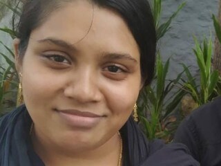 സോമിലി എബിൻ