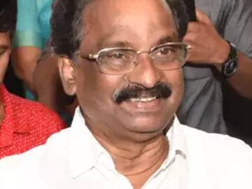 എ കെ ബാലൻ‍