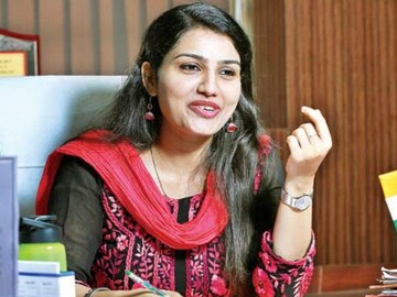 രേണു രാജ്