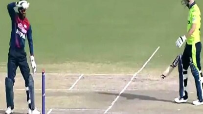 (Image: Screengrab, Twitter Video) (Image: Screengrab, Twitter Video)