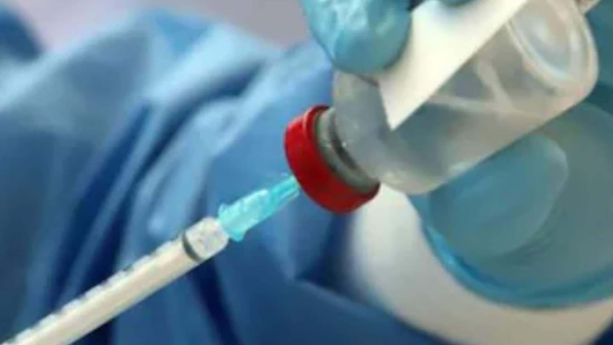 Covid Vaccination | കോവിഡ് വാക്സിനേഷനുശേഷം യുവാക്കളിൽ ഹൃദ്യോഗ സാധ്യതയോ? പഠനം പറയുന്നത് ഇങ്ങനെ