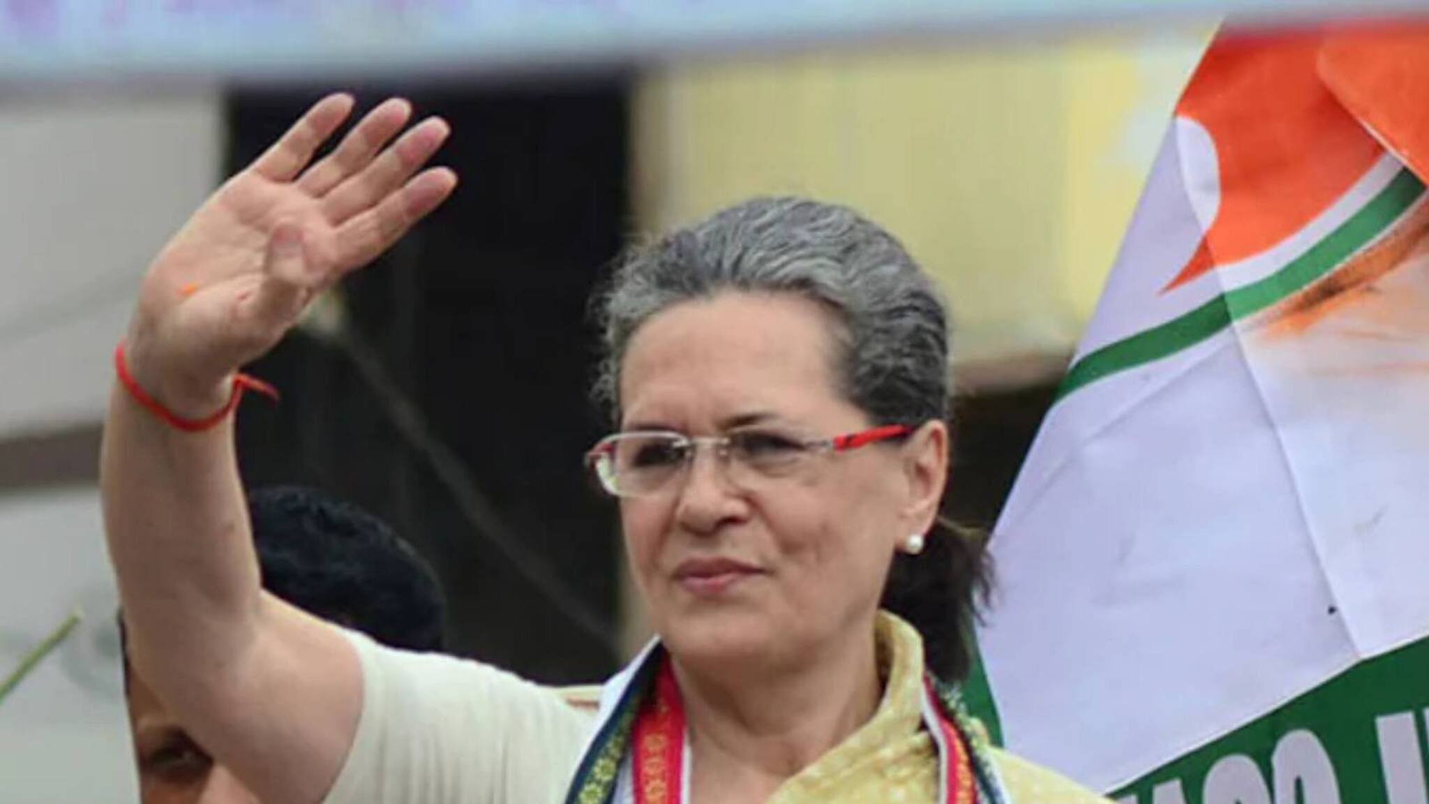 Sonia Gandhi| കോൺഗ്രസ് അധ്യക്ഷ സോണിയാ ഗാന്ധിക്ക് മൂന്നാം തവണയും കോവിഡ്; നിരീക്ഷണത്തിൽ