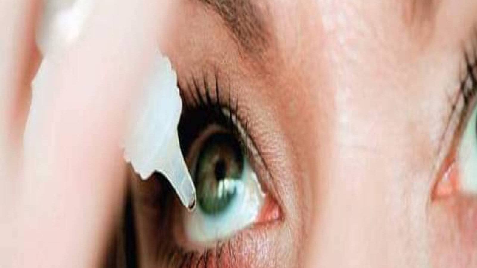 Blinded by toilet cleaner വയോധികയുടെ കണ്ണിൽ ടോയ്‌ലെറ്റ് ക്ളീന