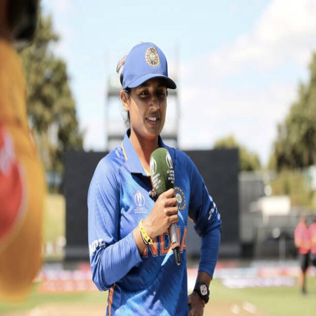  വനിതാ ഏകദിന ലോകകപ്പില്‍ (ICC Women's World Cup 2022) ചരിത്രം കുറിച്ച് ഇന്ത്യന്‍ ക്യാപ്റ്റന്‍ മിതാലി രാജ് (Mithali Raj). ലോകകപ്പില്‍ ഏറ്റവും കൂടുതല്‍ മത്സരങ്ങളില്‍ ക്യാപ്റ്റനാകുന്ന വനിതാ താരമെന്ന നേട്ടമാണ് മിതാലി സ്വന്തം പേരിലാക്കിയത്. 