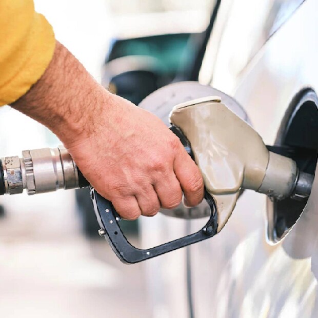 mahe, puducherry, mahe petrol price, mahe diesel price, kerala fuel price, fuel cess, മാഹി ഇന്ധനവില, മാഹി പെട്രോൾവില, മാഹി ഡീസൽവില, കേരളത്തിലെ ഇന്ധനവില, സാമൂഹ്യ സുരക്ഷാ സെസ്, ഇന്ധന സെസ്