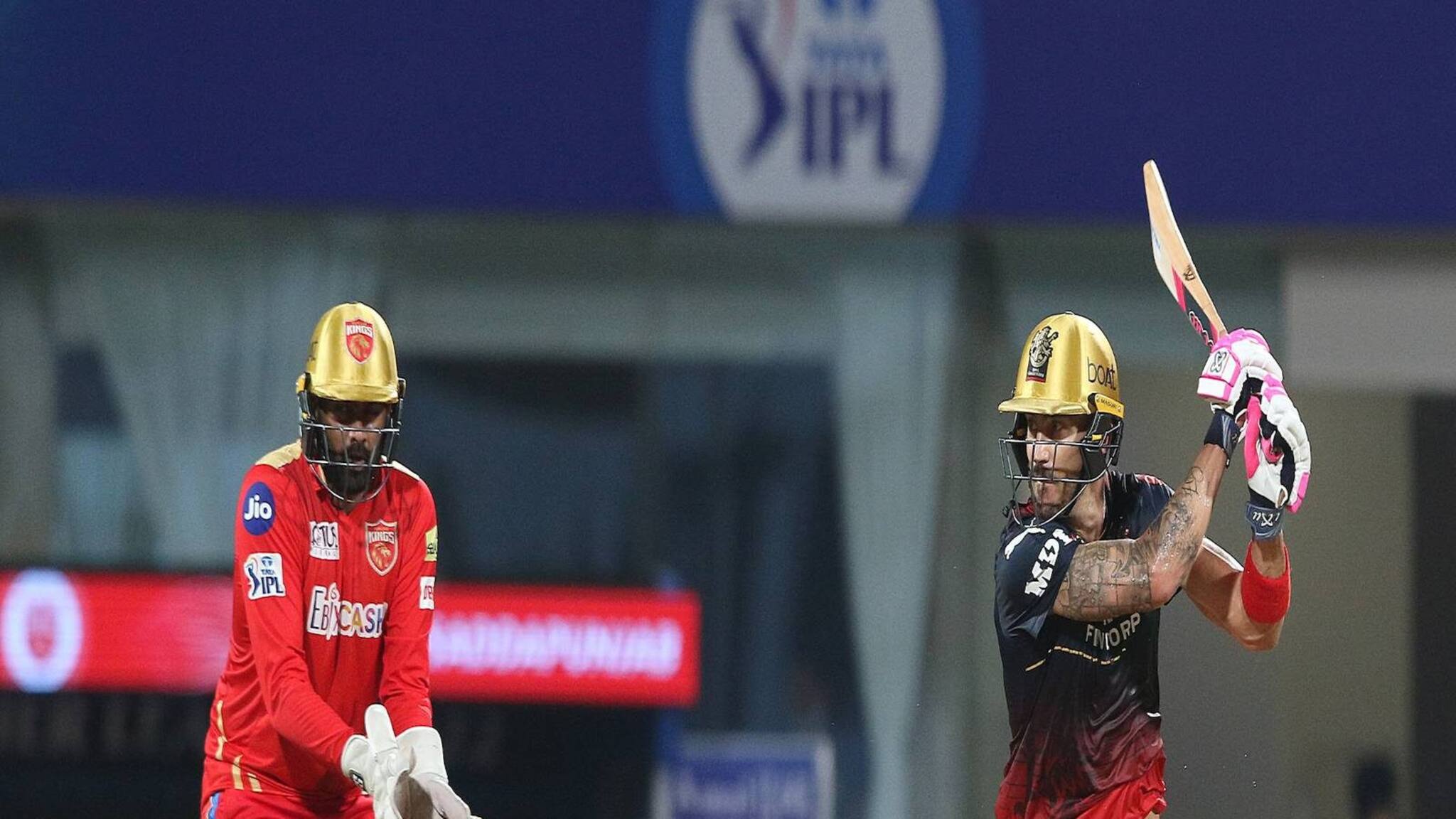 IPL 2022 | വെടിക്കെട്ട് ബാറ്റിംഗുമായി ഡൂപ്ലെസി(88); ബാംഗ്ലൂരിനെതിരെ പഞ്ചാബിന് 206 റണ്‍സ് വിജയലക്ഷ്യം