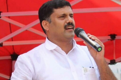 റിജിൽ മാക്കുറ്റി
