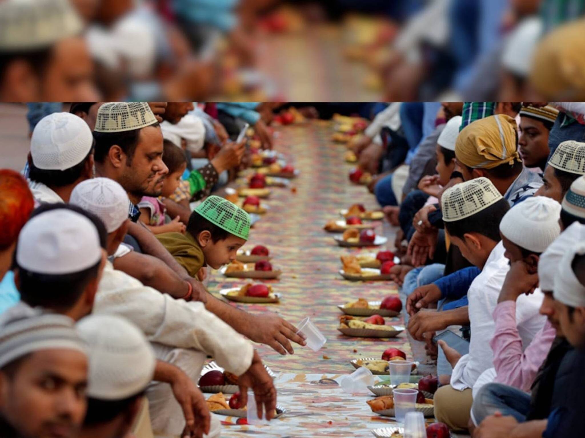 Ramadan 2022 | കടല്‍ത്തീരത്തും മൃഗശാലയിലെ സിംഹങ്ങൾക്കൊപ്പവും സുഹൂർ, ഇഫ്താർ വിരുന്ന്; പുണ്യമാസത്തെ വരവേൽക്കാൻ അബുദാബി