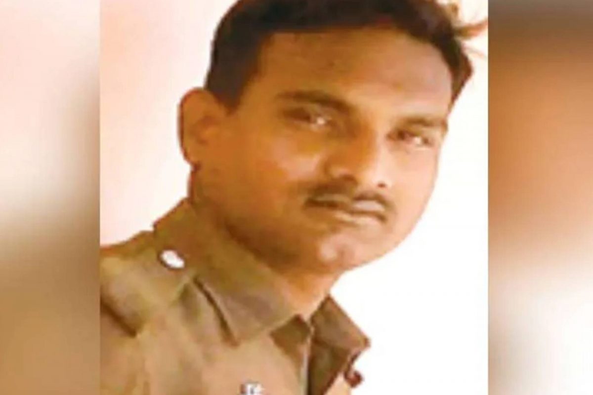 കഞ്ചാവ് വില്‍പ്പന സംഘവുമായി ബന്ധം; രണ്ടു കിലോ കഞ്ചാവുമായി പോലീസുകാരന്‍ പിടിയില്‍