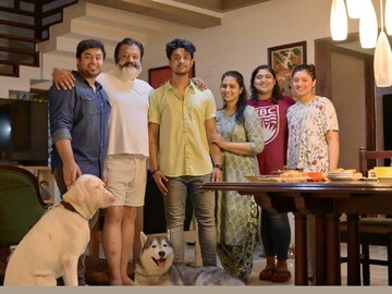 സുരേഷ് ഗോപിയും കുടുംബവും സുരേഷ് ഗോപിയും കുടുംബവും