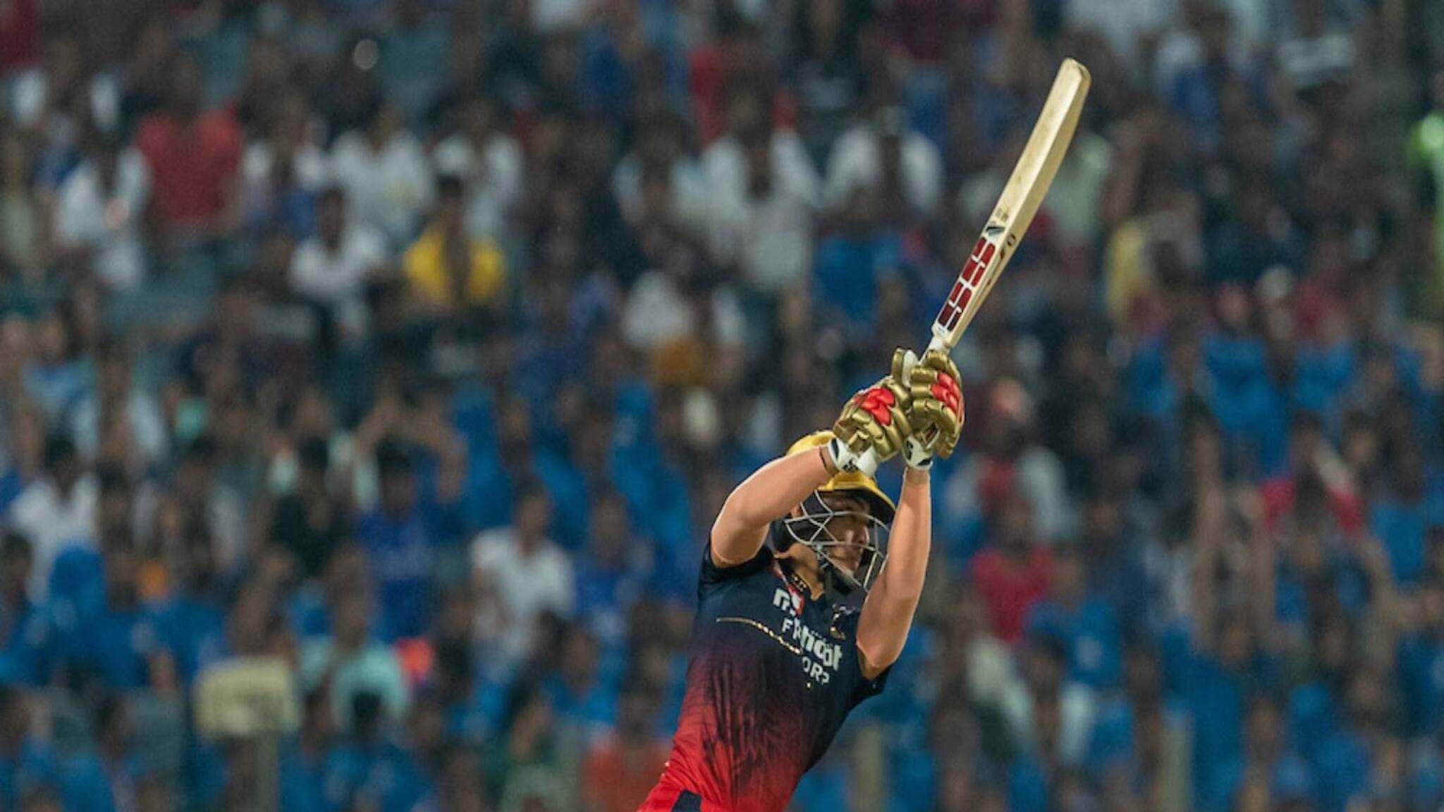 IPL 2022 |അനുജ് റാവത്ത് (66); കോഹ്ലി (48); മുംബൈയെ ഏഴ് വിക്കറ്റിന് തകര്‍ത്ത് ബാംഗ്ലൂര്‍; മുംബൈക്ക് നാലാം തോല്‍വി