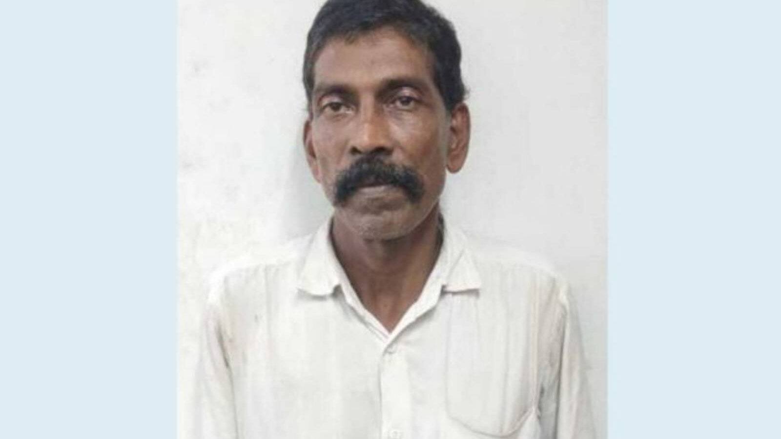 Arrest മാഹിയില്‍ വാഹന പരിശോധനയ്ക്കിടെ വിദേശ മദ്യവുമായി CPM ബ്രാഞ്ച് സെക്രട്ടറി പിടിയില്‍ cpm