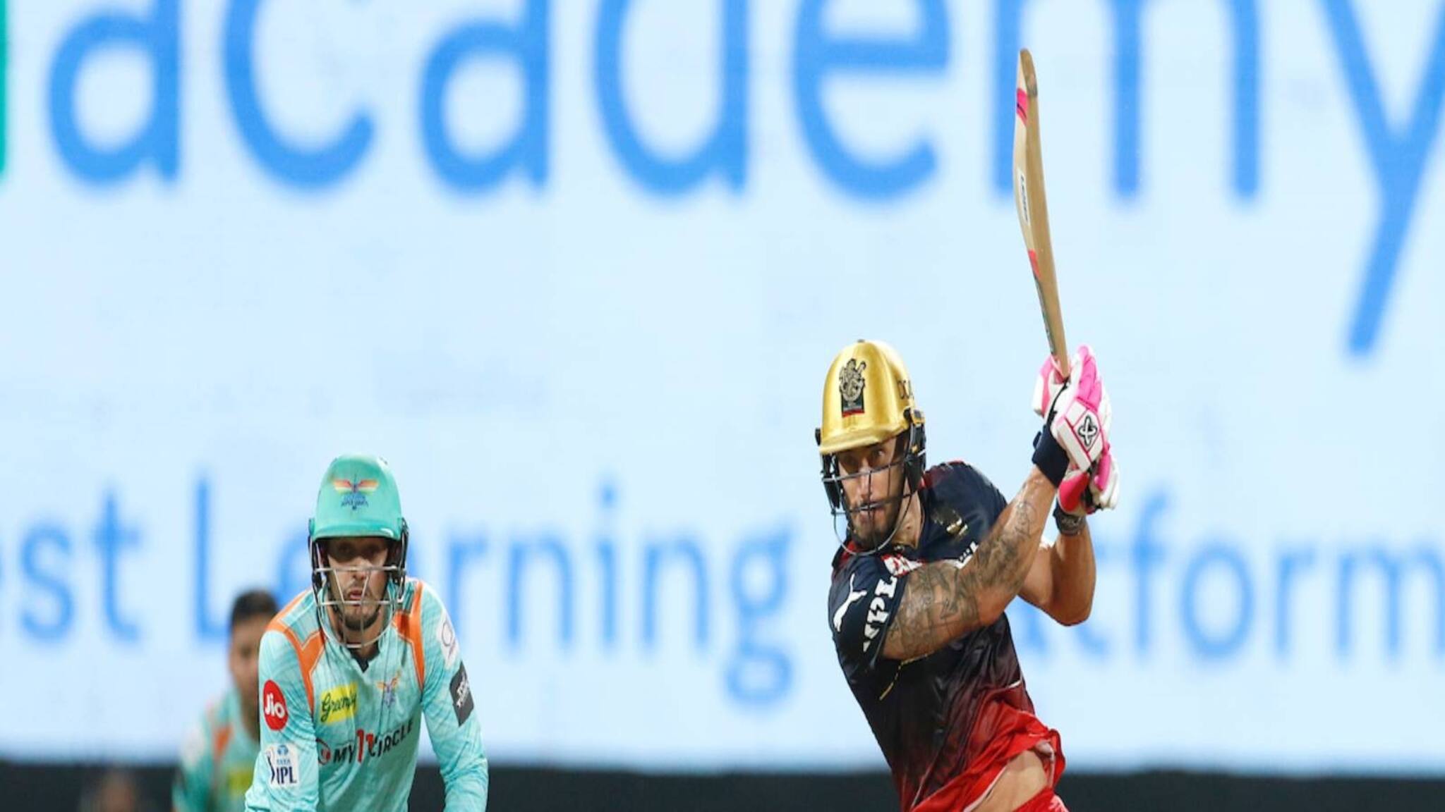 IPL 2022 |'സൂപ്പര്‍ ഡൂപ്പര്‍' ഡു പ്ലെസി (64 പന്തില്‍ 94); കോഹ്ലി ഗോള്‍ഡന്‍ ഡക്ക്; ലക്നൗവിന് 182 റണ്‍സ് വിജയലക്ഷ്യം