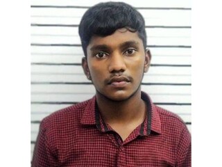നിഖില്‍