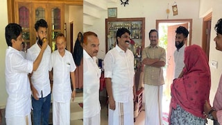 ടി സിദ്ദിഖ് എംഎൽഎ സന്തോഷ് ട്രോഫി താരം റാഷിദിന്റെ കൽപറ്റയിലെ വീട്ടിലെത്തിയപ്പോൾ