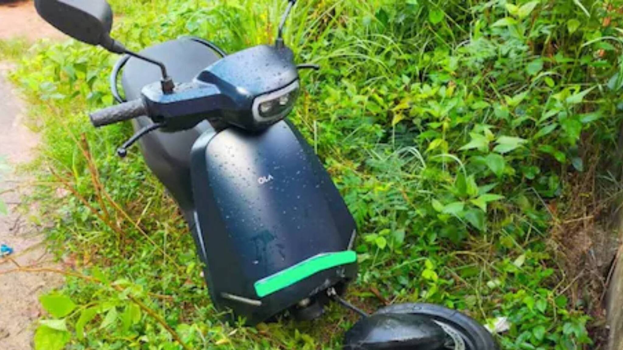 Ola Electric Scooter | ഓട്ടത്തിനിടെ സസ്പെൻഷൻ ഒടിഞ്ഞു; ഒല ഇലക്ട്രിക് സ്‌കൂട്ടറിനെതിരെ പുതിയ പരാതി