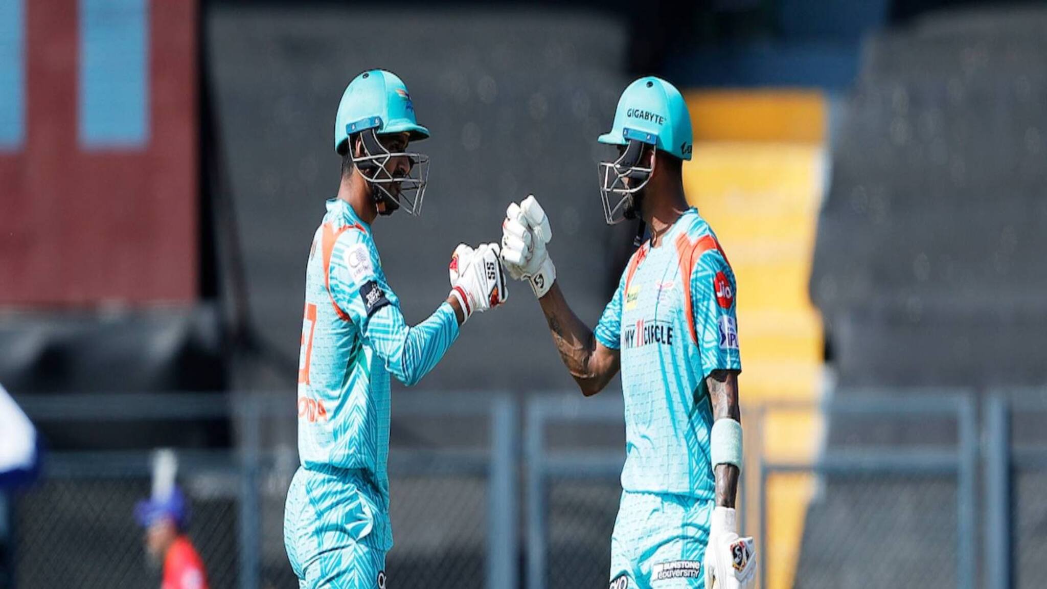 IPL 2022 |തകര്‍ത്തടിച്ച് രാഹുലും (77) ഹൂഡയും(52); ഡല്‍ഹിക്കെതിരെ ലക്നൗവിന് കൂറ്റന്‍ സ്‌കോര്‍