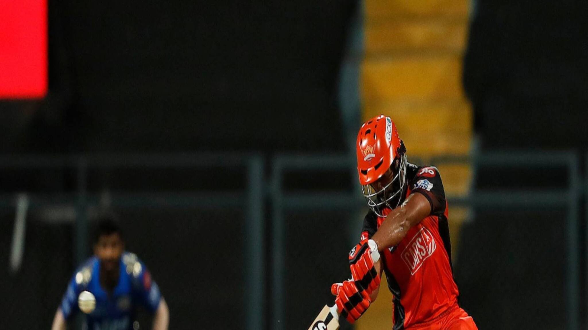 IPL 2022 |ത്രിപാഠി 44 പന്തില്‍ 76; പ്രിയം ഗാര്‍ഗ് 26 പന്തില്‍ 42; മുംബൈക്കെതിരെ ഹൈദരാബാദിന് കൂറ്റന്‍ സ്‌കോര്‍