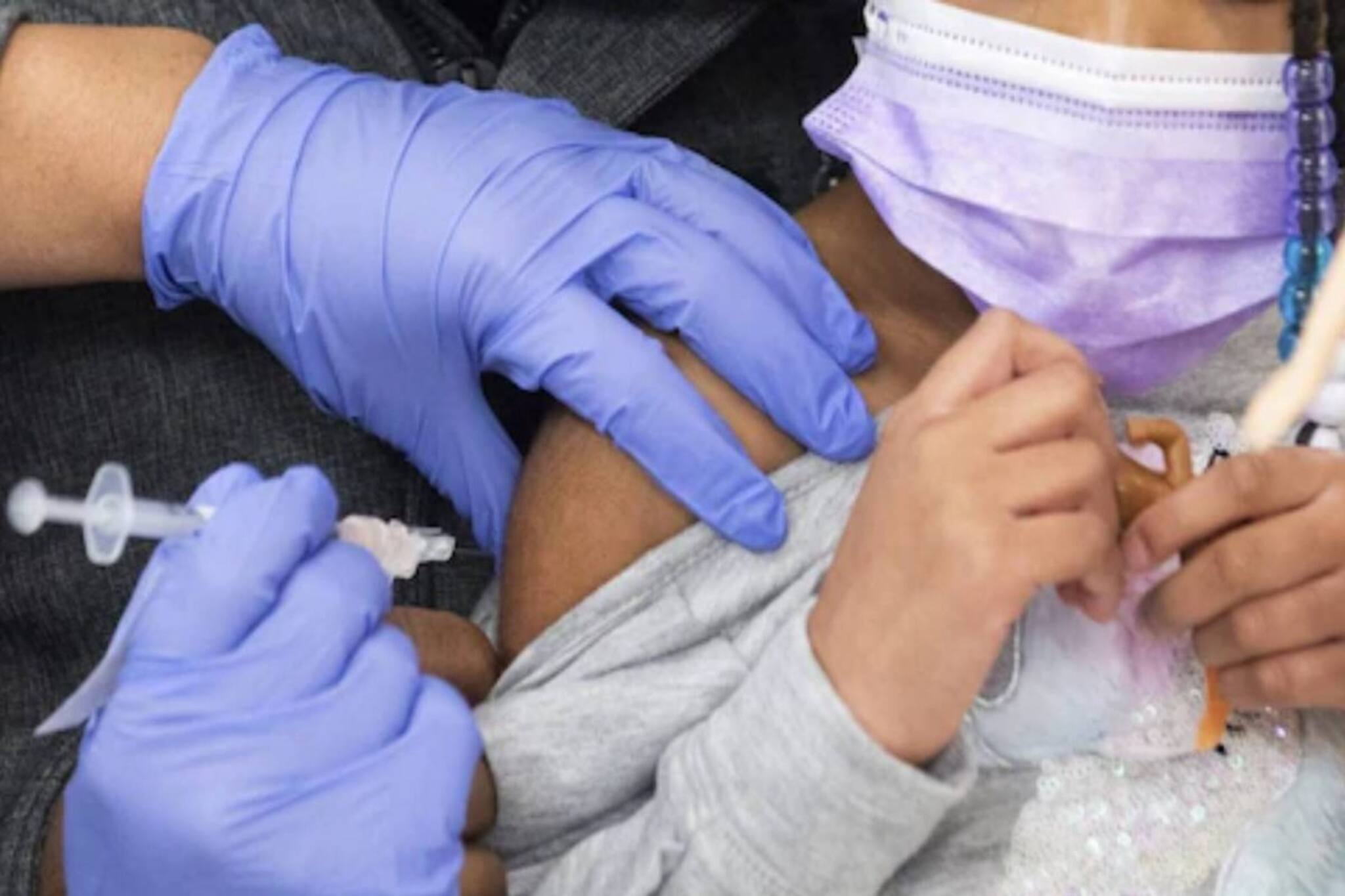 Covid 19 വാക്സിൻ: രണ്ടാം ഡോസും ബൂസ്റ്ററും തമ്മിലുള്ള ഇടവേള ആറ് മാസമാക്കാൻ നീക്കം