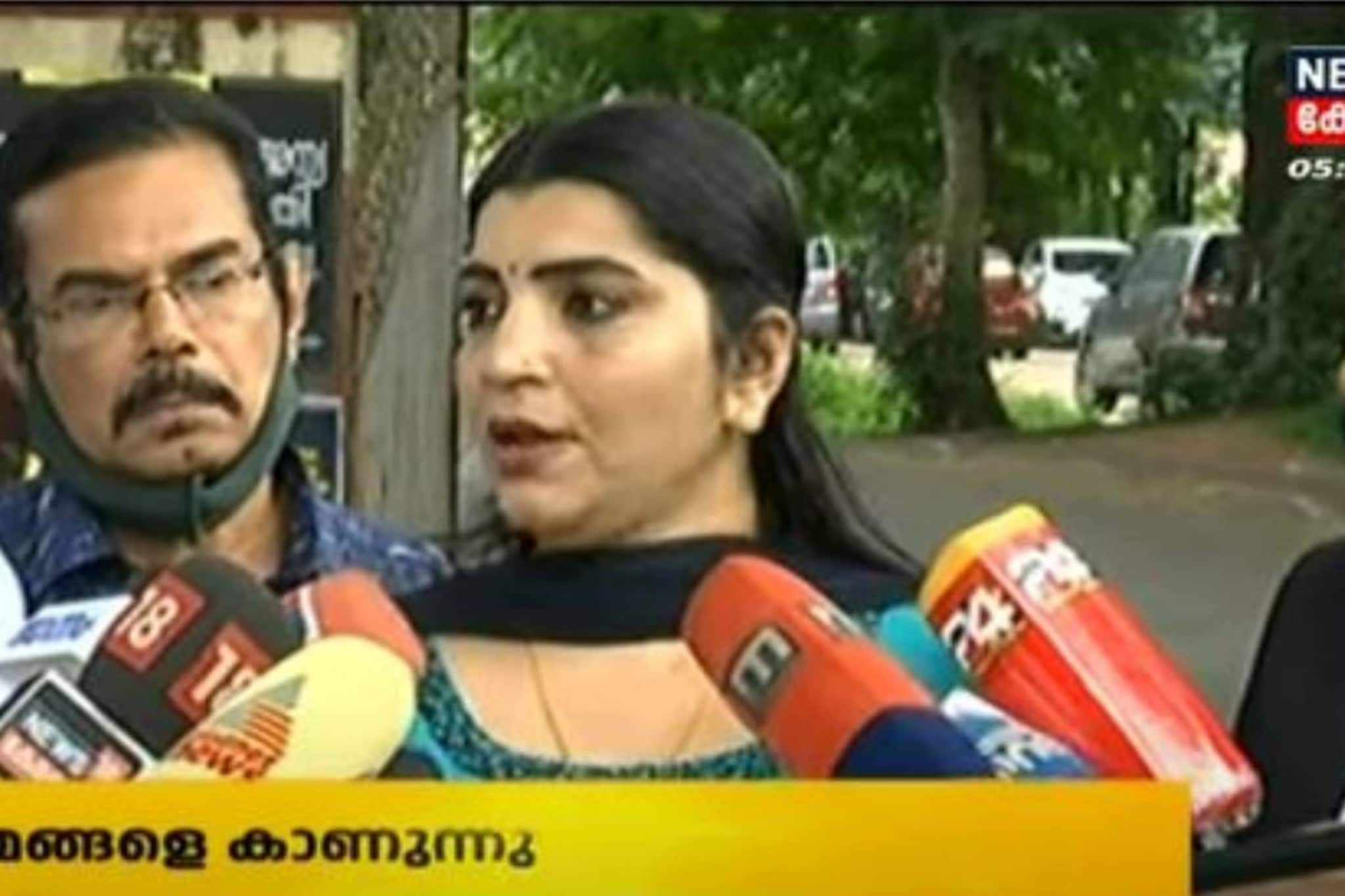 PC ജോർജിന് പിന്നിൽ തിമിംഗലങ്ങൾ: സരിത എസ് നായർ