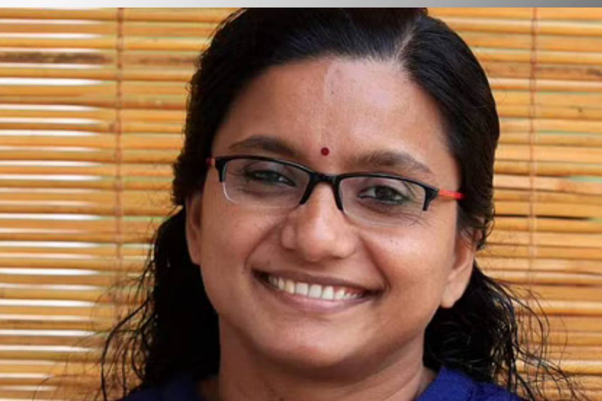 ഉന്നത വിദ്യാഭ്യാസ നിലവാരം പുലർത്തുന്ന കേരളത്തിൽ തന്നെയാണോ ഇത്തരം സംഭവങ്ങൾ നടക്കുന്നത് എന്ന് സംശയിച്ചു പോകുന്നതായി സെനറ്റ് അംഗം ആർ കെ ബിജു ന്യൂസ് 18 നോട് പറഞ്ഞു. 