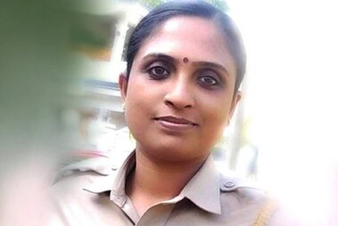 വാഹനാപകടത്തിൽ ഗുരുതര പരിക്കേറ്റ് ചികിത്സയിൽ കഴിഞ്ഞ വനിതാ പൊലീസ് ഉദ്യോഗസ്ഥ മരിച്ചു