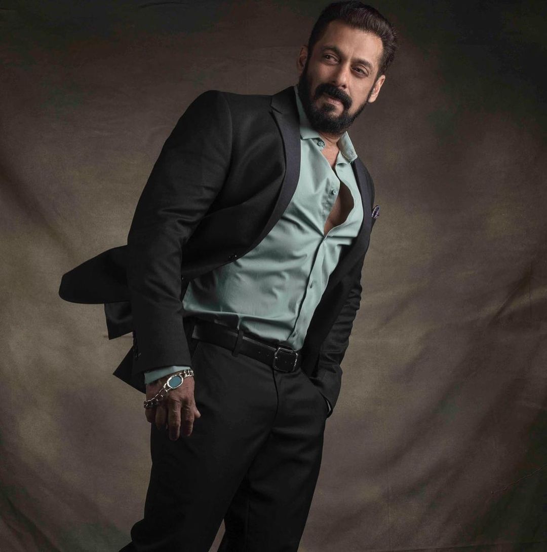  പ്രതിഫല തുക കൂട്ടാതെ, അവതാരകനാകാൻ ഒരുക്കമല്ലെന്ന് സംഘാടകരെ സൽമാൻ അറിയിച്ചതായും റിപ്പോർട്ടിൽ പറയുന്നു. എന്നാൽ, ഈ വാർത്തയുടെ സ്ഥിരീകരണവും ഇതുവരെ ഉണ്ടായിട്ടില്ല. (Image: Instagram)