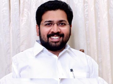 കെ എസ് ശബരിനാഥൻ