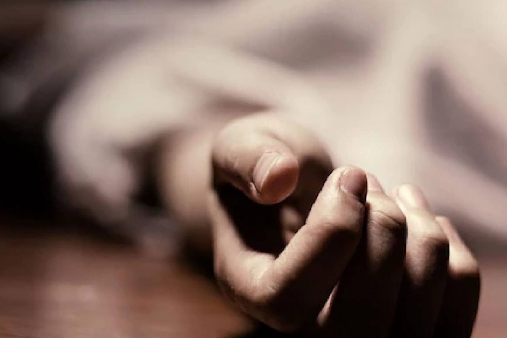 മാർച്ചിൽ ഭാര്യയും കുഞ്ഞും മരിച്ചു; ബഹറിനിലേക്ക് മടങ്ങിയ യുവാവും താമസസ്ഥലത്ത് മരിച്ച നിലയിൽ