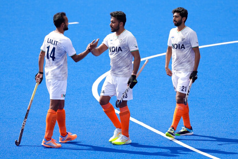  വെയിൽസിനെ 4-1ന് തോൽപ്പിച്ച് ഹർമൻപ്രീത് സിംഗ് ഹാട്രിക് നേടി സെമിയിൽ  സ്ഥാനം ഉറപ്പിച്ചു. (AP)