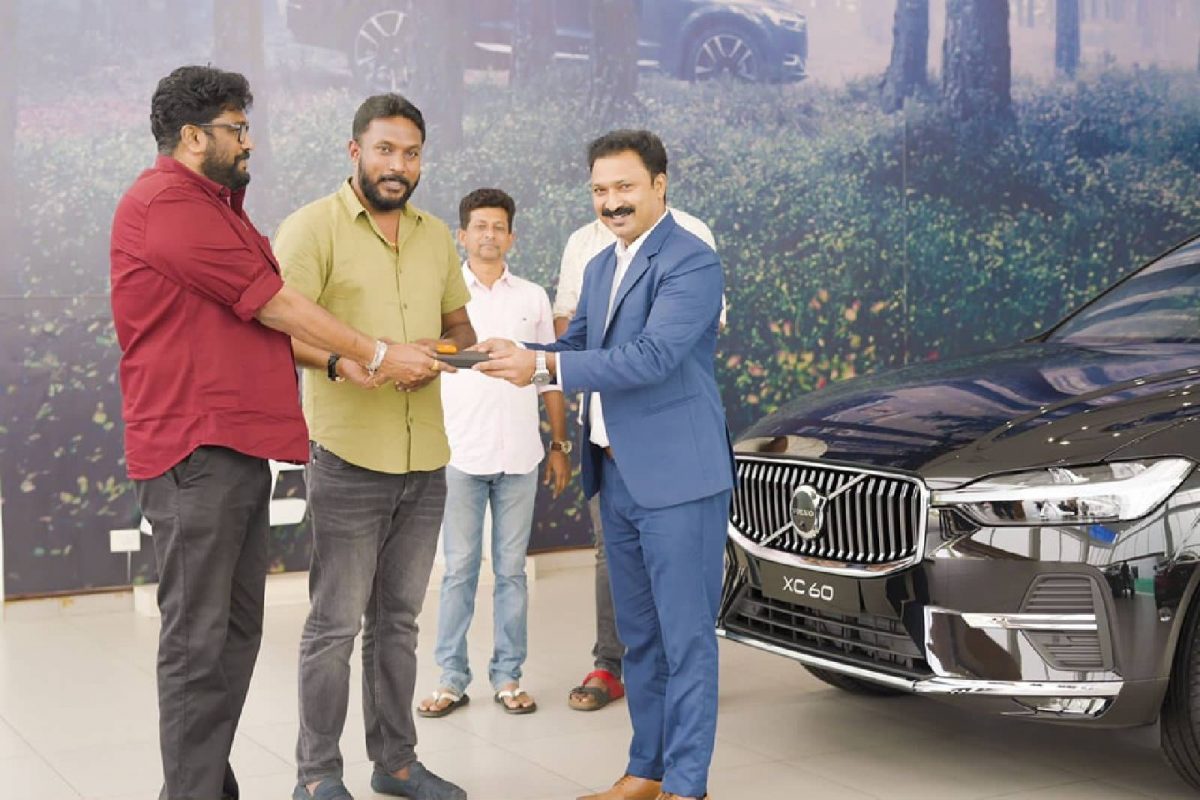 പ്രചരിക്കുന്ന ചിത്രത്തെക്കുറിച്ചുള്ള സത്യാവസ്ഥയെന്തെന്ന് ഷാജി കൈലാസ്
