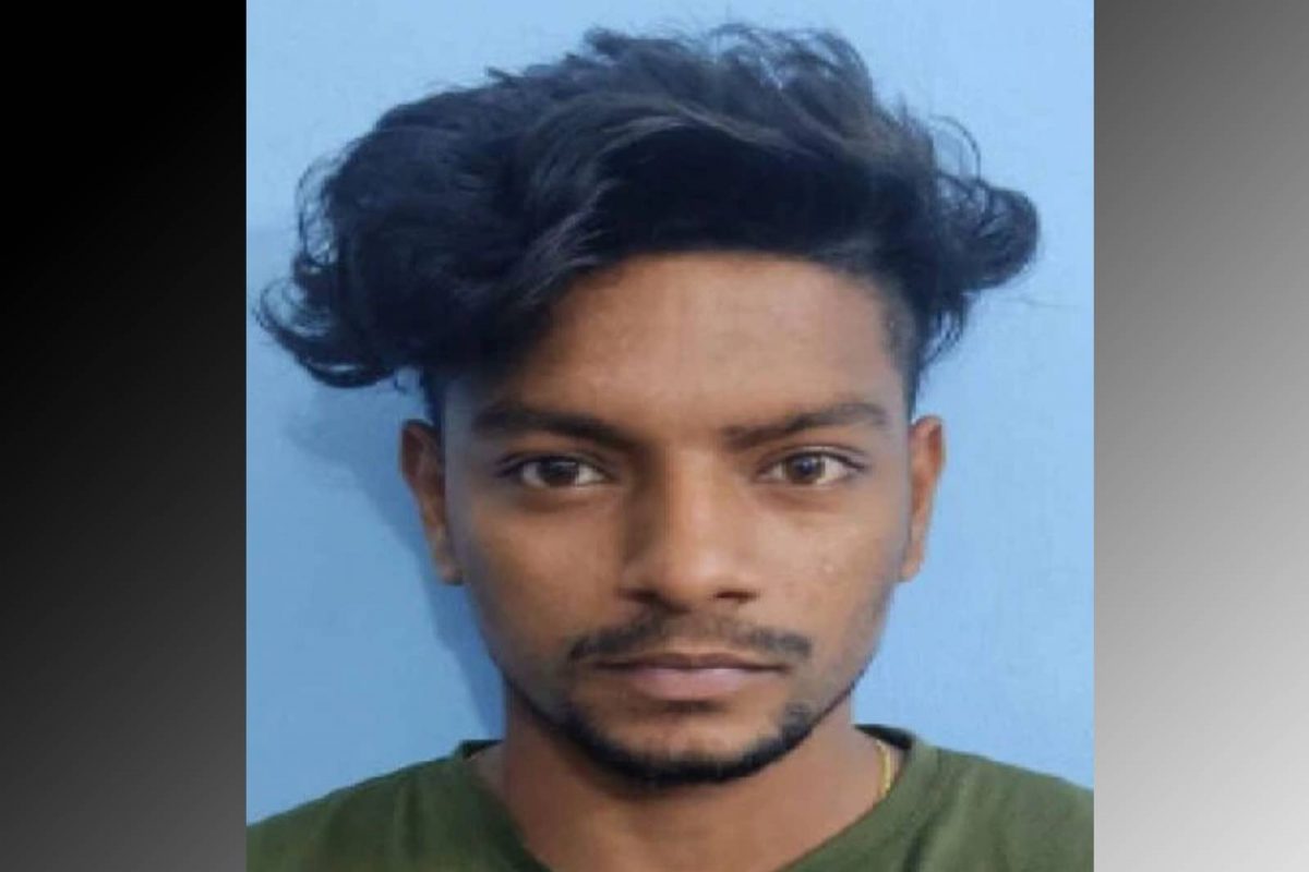 കാപ്പ ചുമത്തി നാടുകടത്തപ്പെട്ട യുവാവ് വീട്ടിലെത്തി; ഓടിച്ചിട്ട് പിടികൂടി പൊലീസ്