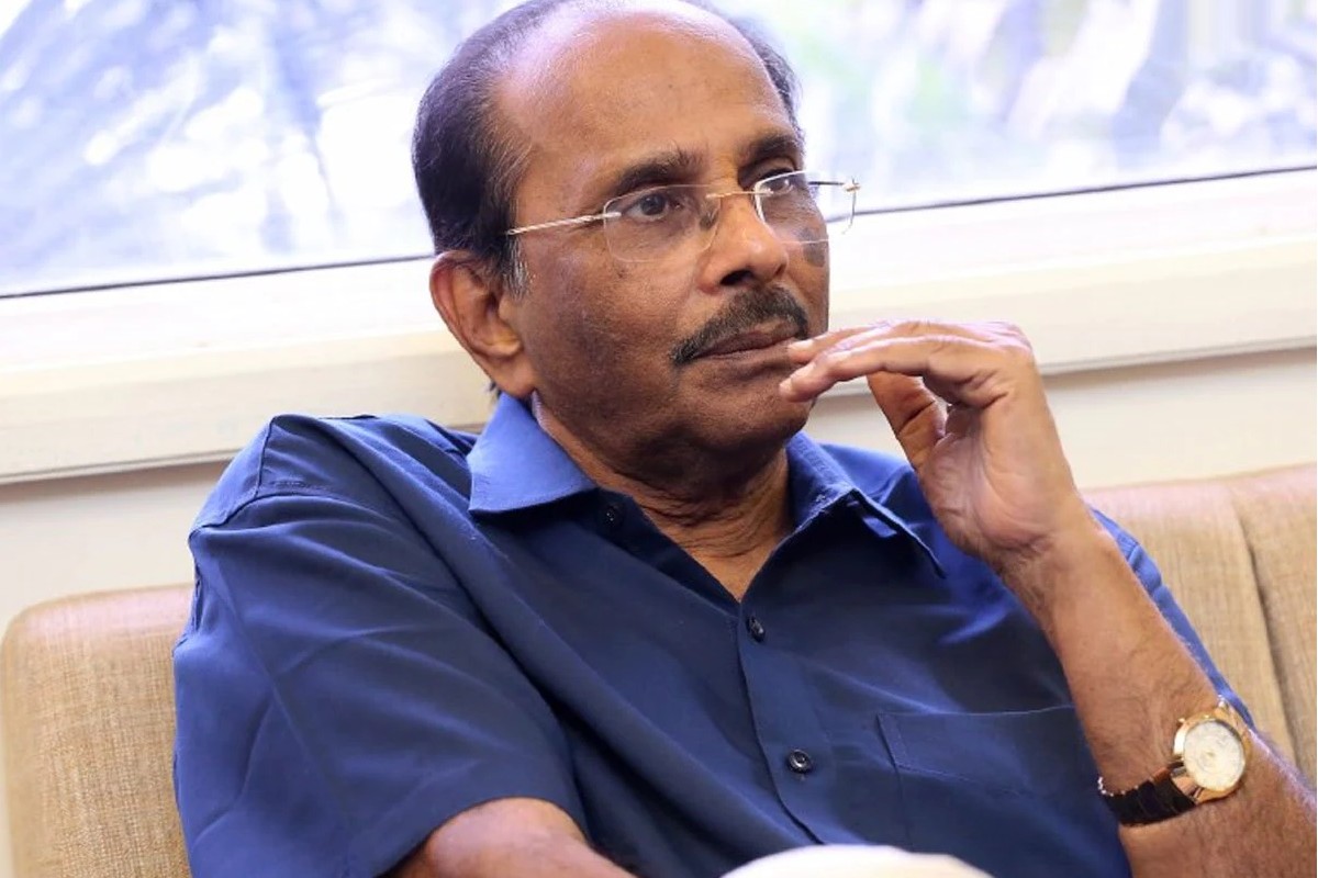  'ഭഗവധ്വജ്' എന്ന് പേരിട്ടിരിക്കുന്ന ചിത്രം താൻ തന്നെ സംവിധാനം ചെയ്യുമെന്നും അടുത്തിടെ മിഡ്-ഡേയ്ക്ക് നൽകിയ അഭിമുഖത്തിൽ വിജയേന്ദ്ര പ്രസാദ് പറഞ്ഞിരുന്നു. ആർഎസ്എസിന്റെ കഥയാണ് സംവിധാനത്തിലേക്ക് തിരിച്ചുവരാൻ തന്നെ പ്രേരിപ്പിച്ചതെന്നും ചിത്രത്തിന്റെ കാസ്റ്റിംഗ് ആരംഭിച്ചിട്ടില്ലെന്നും അദ്ദേഹം പറഞ്ഞു.