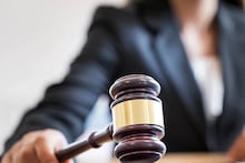 സ്ത്രീകള്‍ക്ക് നേരെയുള്ള ‘ഐറ്റം’ പരാമര്‍ശം ലൈംഗികാധിക്ഷേപം; 25കാരന് ഒന്നരവര്‍ഷം തടവ്