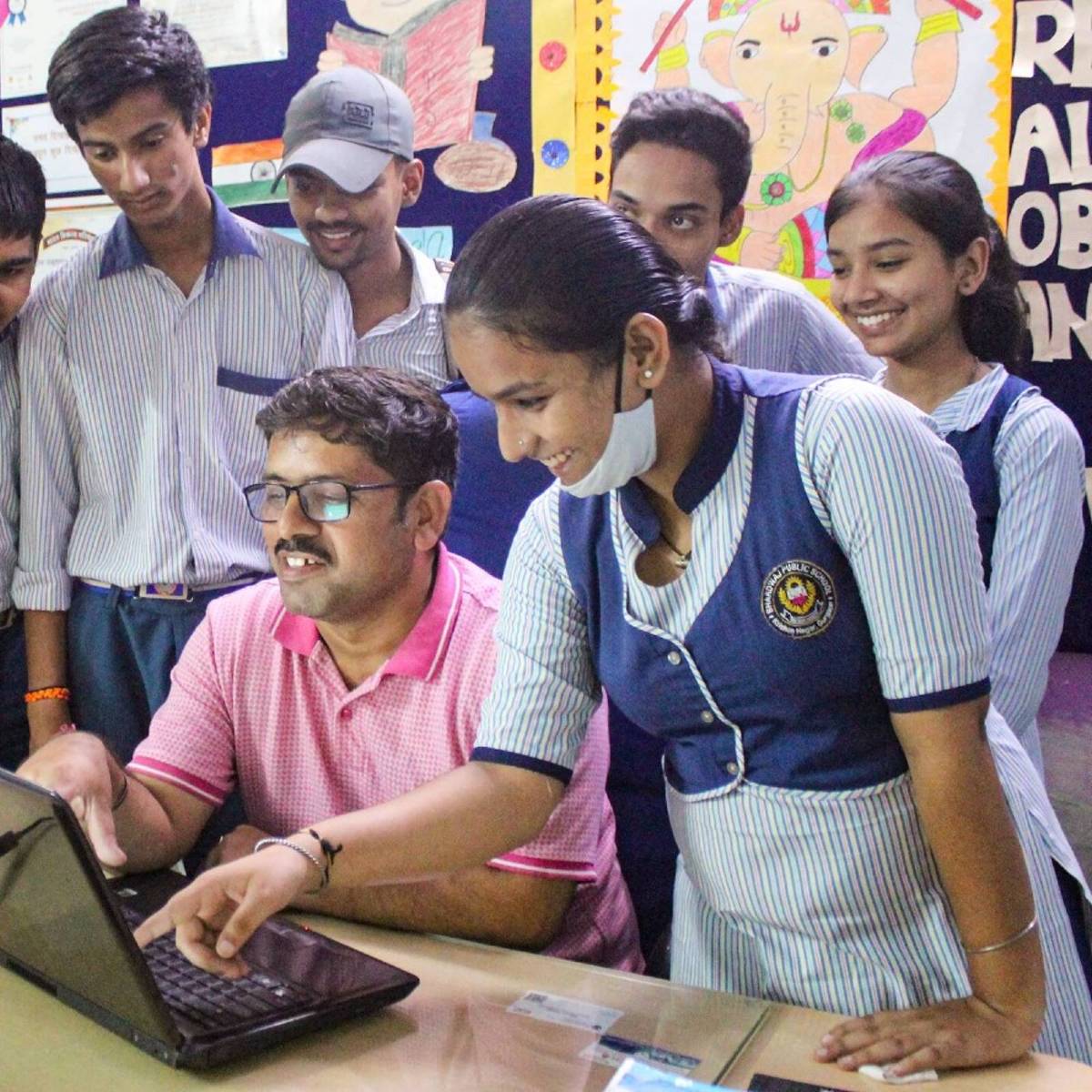  അന്താരാഷ്ട്ര സാക്ഷരതാ ദിനത്തിൽ, ഡിജിറ്റൽ സാക്ഷരതയെക്കുറിച്ചും ഇന്ത്യയിൽ അവ പ്രയോജനപ്പെടുത്തുന്നതിനുള്ള കോഴ്സുകളെക്കുറിച്ചും സംസാരിക്കാം.