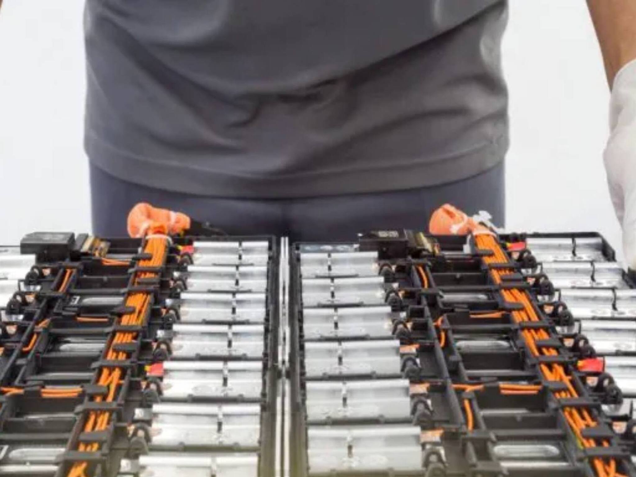EV battery | വെറും മൂന്നു മിനിറ്റിനുള്ളിൽ ഫുൾ ചാർജ്; ഇലക്ട്രിക് കാറുകൾക്കായി പുതിയ ബാറ്ററി