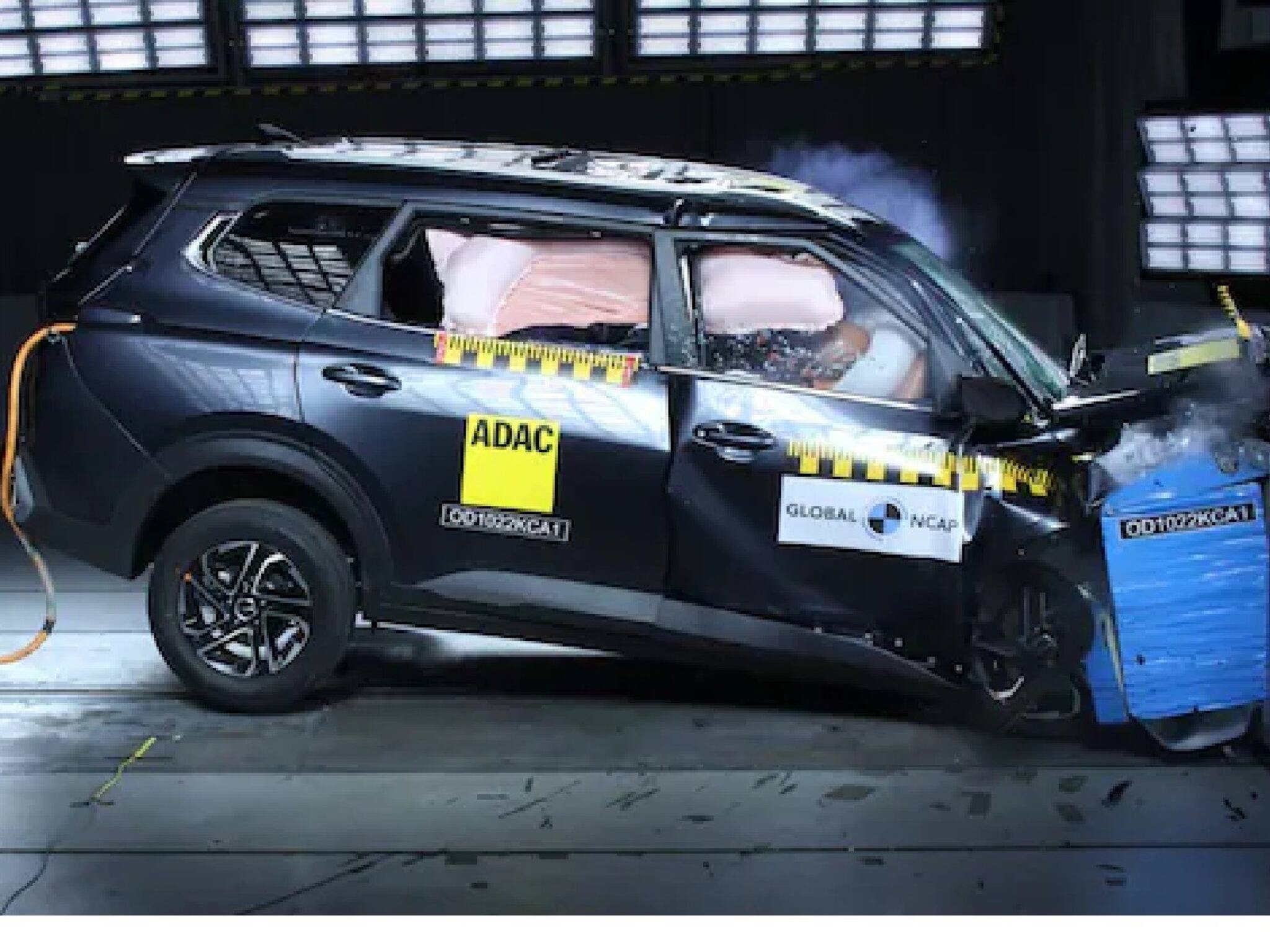 Airbags | 2022 അവസാനത്തോടെ എല്ലാ കാറുകളിലും ആറ് എയര്‍ബാഗുകള്‍ നിര്‍ബന്ധമാക്കും: കേന്ദ്ര ഗതാഗത മന്ത്രി