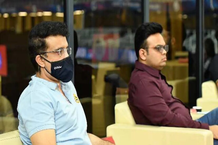 ഇതേത്തുടര്‍ന്നാണ് ബിസിസിഐ ഭരണഘടനയില്‍ ഭേദഗതി വരുത്തണമെന്ന ആവശ്യവുമായി അധികൃതര്‍ സുപ്രീം കോടതിയിലെത്തിയത്. 12 വര്‍ഷം തുടര്‍ച്ചയായി ഒരു വ്യക്തി കൂളിങ് ഓഫ് പിരീഡ് എടുക്കാതെ ഭരണത്തലപ്പത്ത് തുടരുന്നതിനെക്കുറിച്ചുള്ള സംശയങ്ങള്‍ സുപ്രീം കോടതി ഉന്നയിച്ചിരുന്നു.