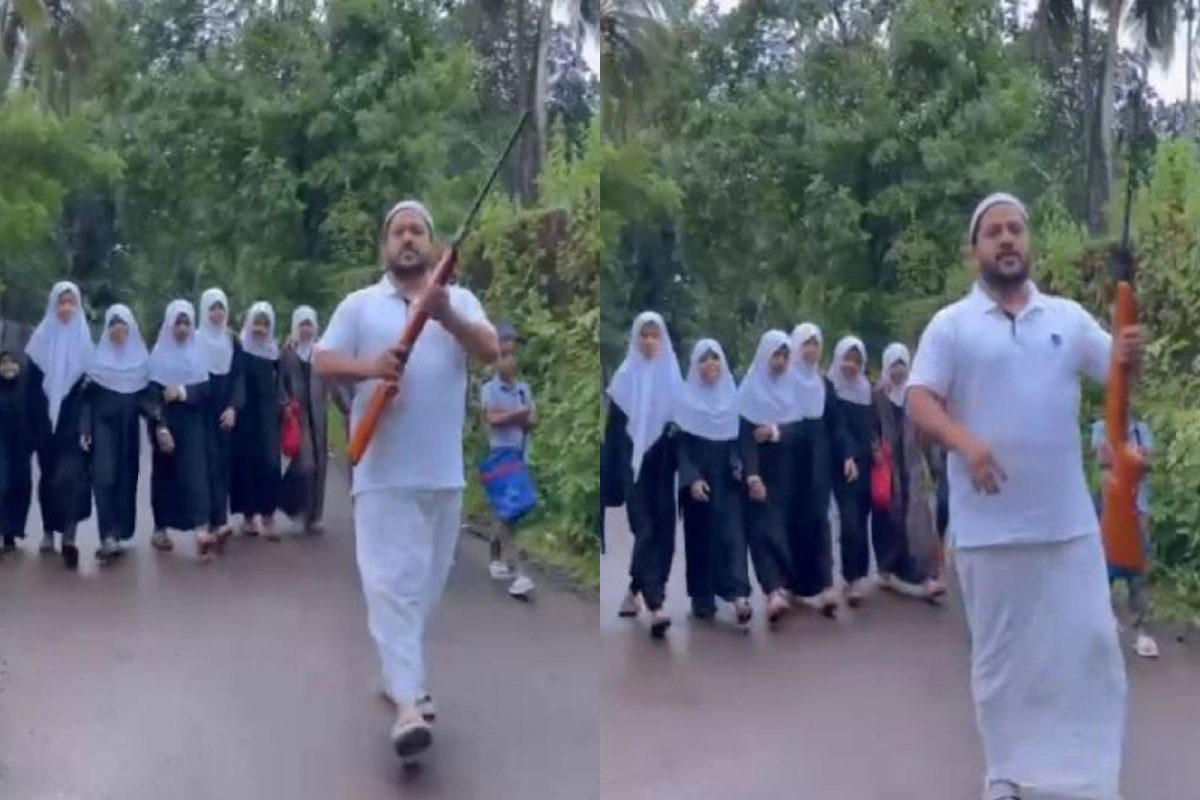 സമൂഹത്തിൽ ലഹള ഉണ്ടാക്കുന്ന തരത്തിൽ വീഡിയോ ചിത്രികരിക്കുകയും പ്രചരിപ്പിപ്പിക്കുകയും ചെയ്തുവെന്ന് ആരോപിച്ചാണ് കേസെടുത്തത്