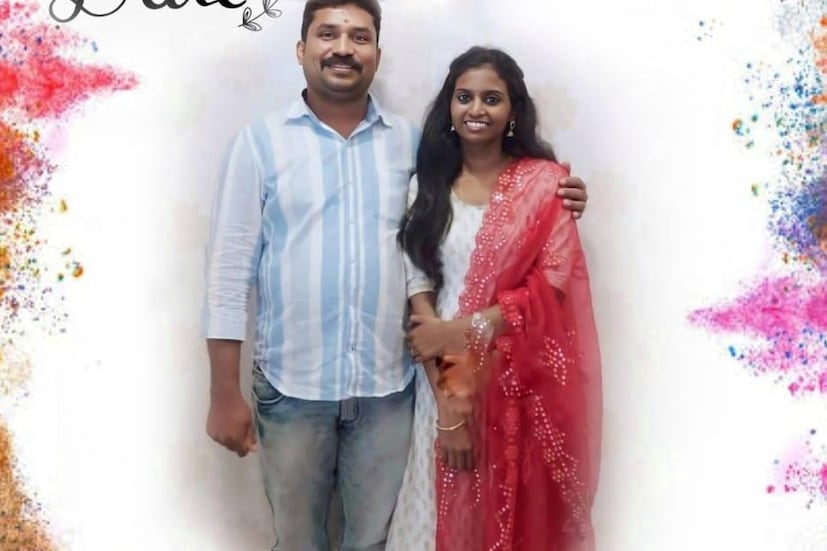  തിരുവനന്തപുരം: വർക്കലയിൽ നവവധുവിനെ ഭർതൃ ഗൃഹത്തിൽ നിലവിളക്കുകൊണ്ട് തലയ്ക്ക് അടിച്ചു കൊന്ന സംഭവത്തിൽ ഭർത്താവ് അയന്തി സ്വദേശി അനീഷ് അറസ്റ്റിൽ. ആലപ്പുഴ കിടങ്ങാം പറമ്പ് സ്വദേശിനി നിഖിത (24) ആണ് മരണപ്പെട്ടത്. ഇന്ന് പുലർച്ചെ 2 മണിയോടെയാണ് സംഭവം.