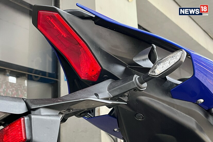 Yamaha YZF R1