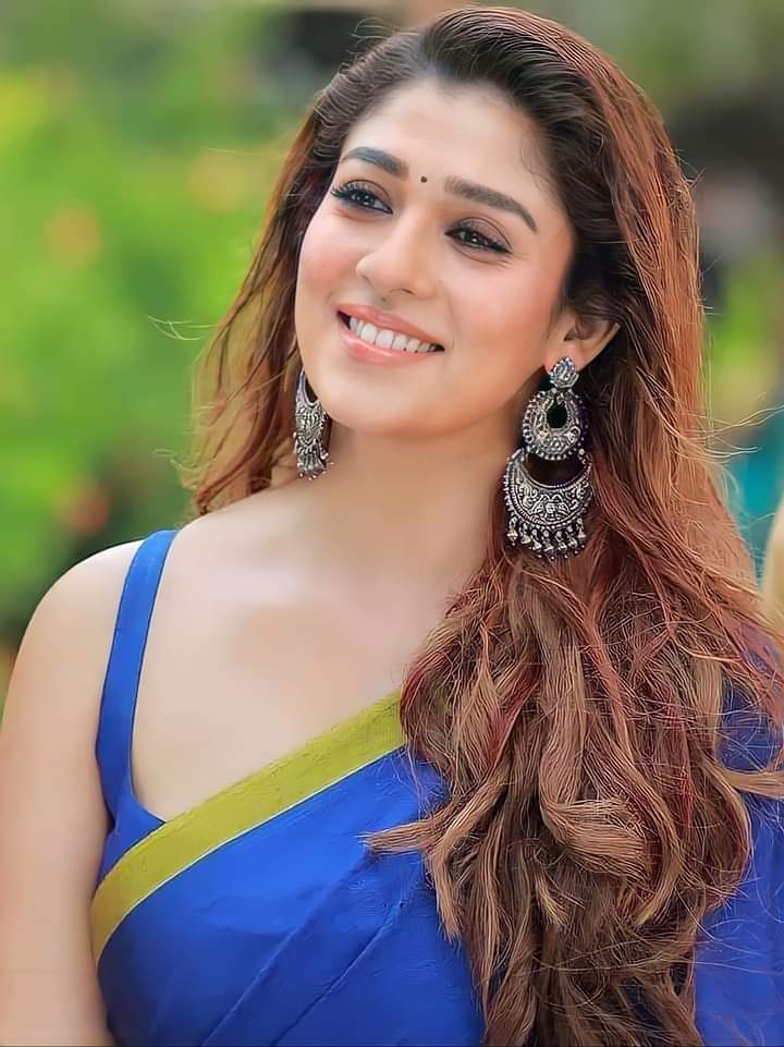  തെന്നിന്ത്യയിലെ ഇപ്പോഴത്തെ ലേഡി സൂപ്പർ സ്റ്റാർ നയൻതാരയാണ് ചാറ്റ്ജിപിടിയുടെ പട്ടികയിൽ ഉൾപ്പെട്ട മറ്റൊരു താരം. സുന്ദരിമാരുടെ പട്ടികയിൽ അഞ്ചാം സ്ഥാനത്താണ് നയൻതാര.