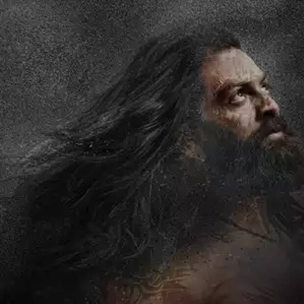  2022 മെയ് മാസത്തിൽ സിനിമയുടെ ഓഡിഷൻ നടത്തിയിരുന്നു. ബി.ടി. അനിൽ കുമാറിന്റെ തിരക്കഥയിൽ നവാഗത സംവിധായകൻ എസ്. മഹേഷ് സംവിധാനം ചെയ്യുന്ന 'കാളിയൻ' 1700-കളിലെ വേണാട്ടിലെ ഉഗ്ര പോരാളികളുടെ കഥയാണ് പറയുന്നത്. ഈ പോസ്റ്ററിൽ ആരുമറിയാത്ത ഒരു ബ്രില്യൻസ് ഒളിഞ്ഞിരിപ്പുണ്ട് എന്നതാണ് വിഷയം. ചുവടെ കാണുന്ന പോസ്റ്റർ ഒന്ന് വ്യക്തമായി നോക്കിക്കോളൂ (തുടർന്ന് വായിക്കുക)
