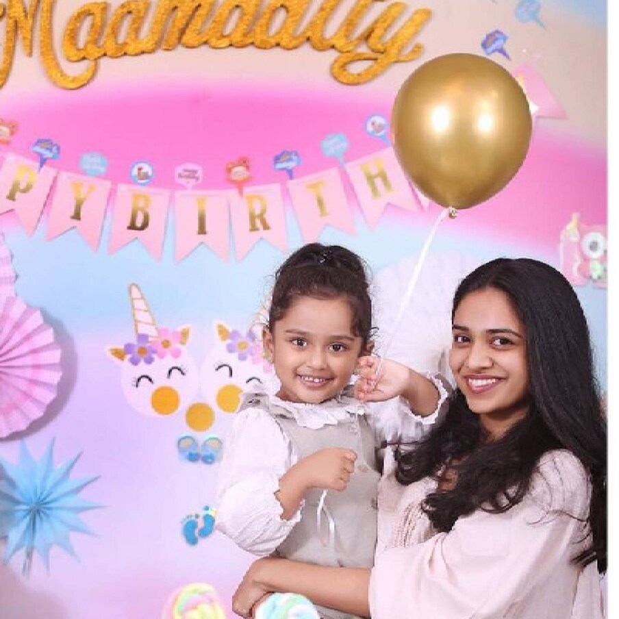  2021ലെ ജന്മദിനത്തിന് ചേച്ചിക്കൊപ്പം പിറന്നാൾ ആഘോഷിച്ച മഹാലക്ഷ്മി