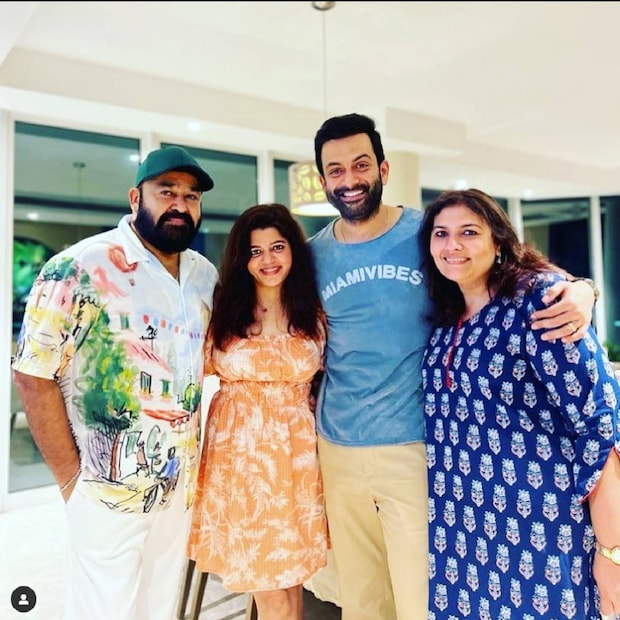  എന്ത് ചെയ്യണം എന്നറിയാതെ നിന്ന സുപ്രിയക്ക് മുന്നിലേക്ക് സഹപ്രവർത്തക ഒരു ഫോൺ നമ്പർ കൈമാറി. മലയാളത്തിലെ ഒരു യുവ നടന്റേതായിരുന്നു അത്. 'അയാളോട് സംസാരിച്ചു നോക്ക്, ചിലപ്പോൾ അത് സഹായകമാകാം' എന്നായി സഹപ്രവർത്തക