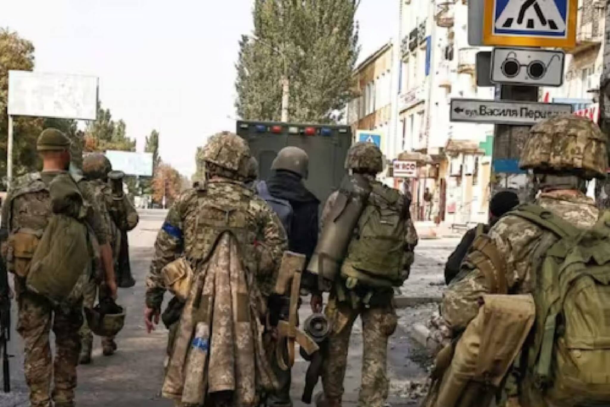 റഷ്യൻ ആക്രമണത്തിനെത്തിരെ കൂട്ടലൈംഗിക വേഴ്ച നടത്തി പ്രതിഷേധിക്കാൻ യുക്രൈയ്നിൽ  ആഹ്വാനം.