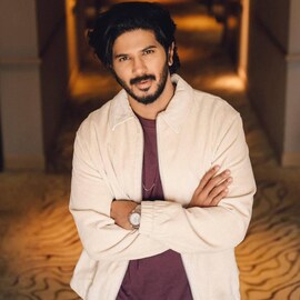 Dulquer Salmaan | ദുൽഖറിന്റെ അലമാരയിലേക്ക് നോക്കിയാൽ ഉണ്ടാവുന്ന അവസ്ഥ! സ്റ്റൈലിസ്റ്റിന്റെ പോസ്റ്റ്